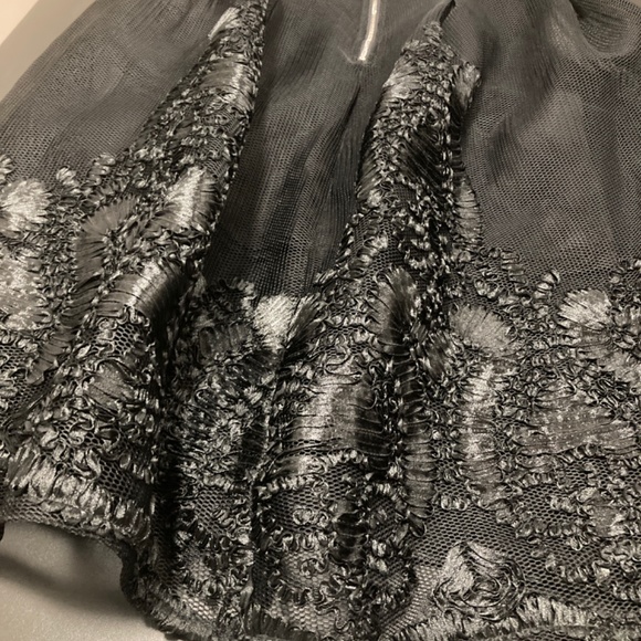 Skirt - Picture 5 of 6